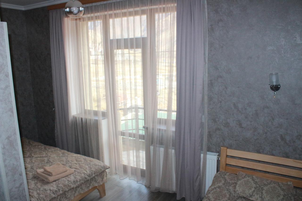 Hotel Gergeti Stepantsminda Exterior foto